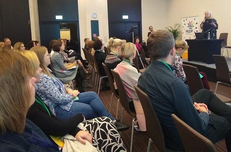 Zdrowie psychiczne młodych – w Poznaniu odbyła się konferencja „Zaloguj swoje dziecko do życia”